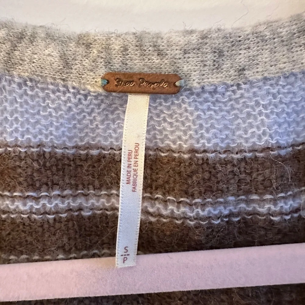 Striped V-Neck Button-Up Sweater - Picture 4 of 9